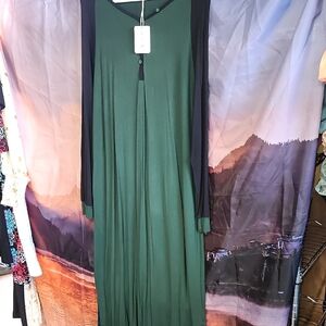 Nwt  Two-Tone Maxi Dress Streches